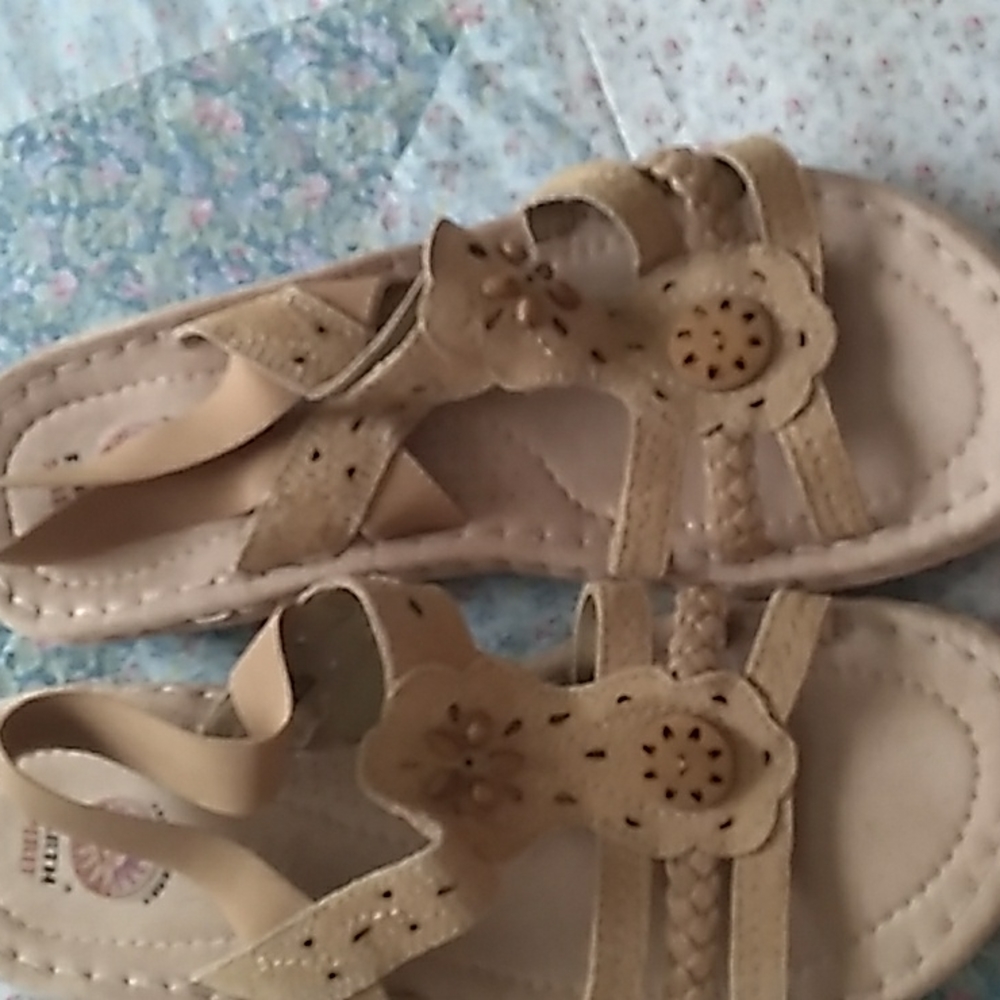 Womens sandles